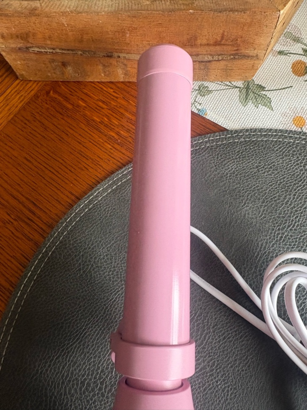 Beachwaver B1.25 Rotating Curling Iron Pink Purple 1.25” Barrel Works - Picture 4 of 7